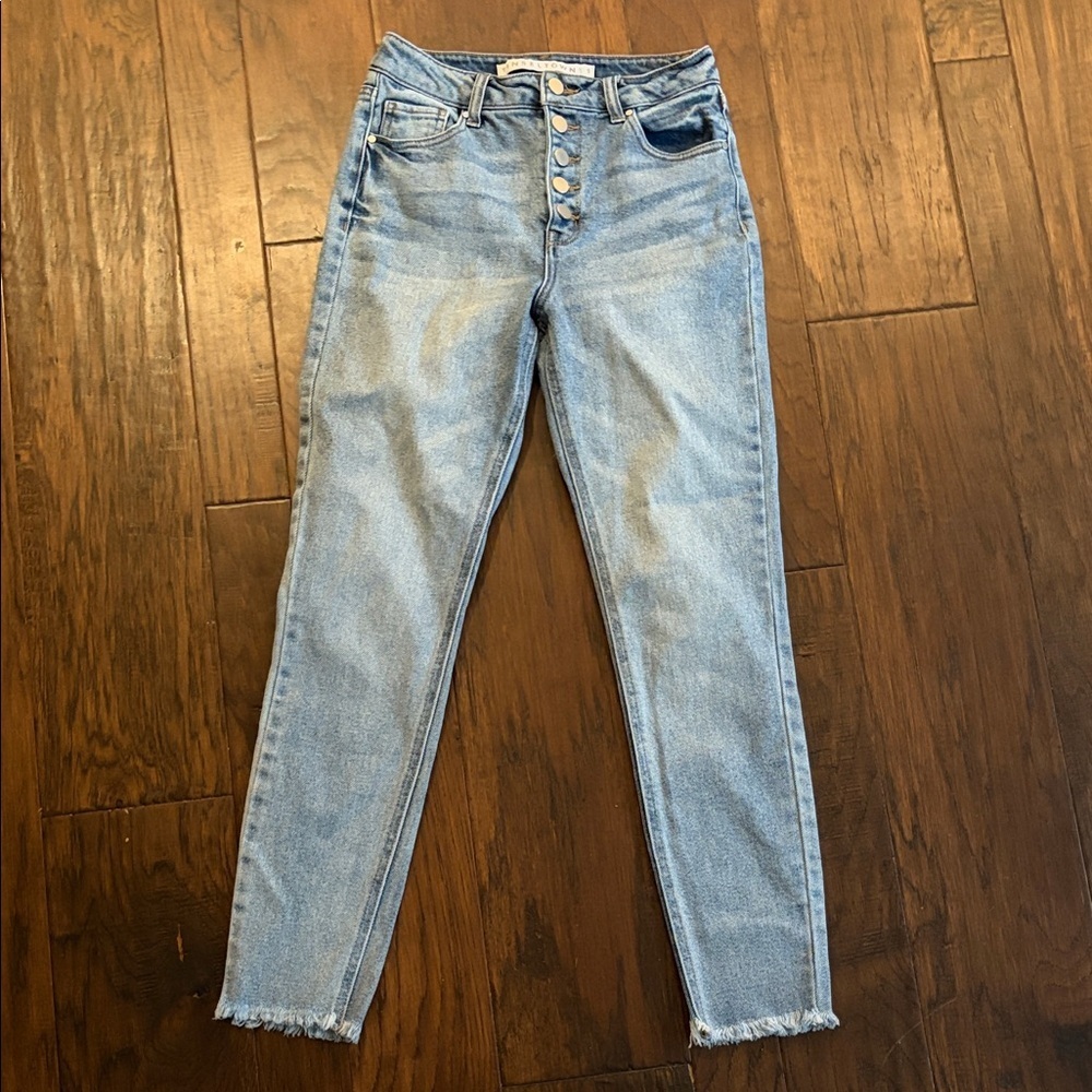 Tinseltown Light Blue High-Rise Button-Fly Jeans